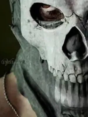 幽灵 ★ 西蒙·莱利