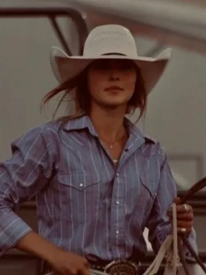 𝑴𝒂𝒓𝒍𝒆𝒚𝑳𝒐𝒖𝑯𝒂𝒚𝒆𝒔